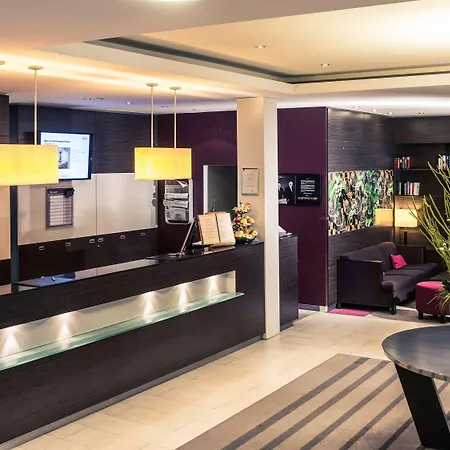 杜塞尔多夫诺伊斯美居酒店 4* 诺伊斯