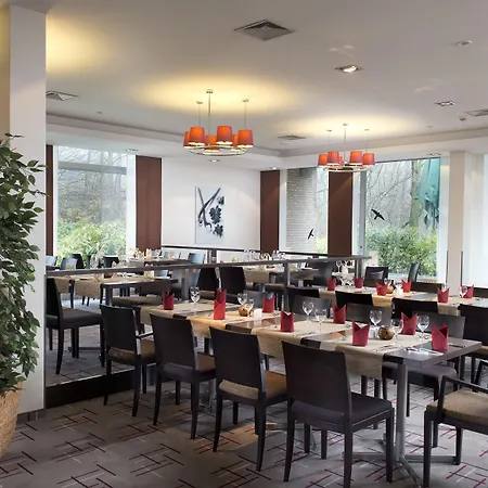 杜塞尔多夫诺伊斯美居酒店 诺伊斯