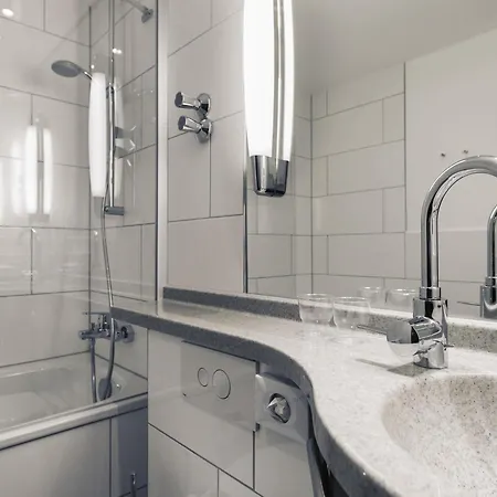 Hotel Mercure Duesseldorf 4*