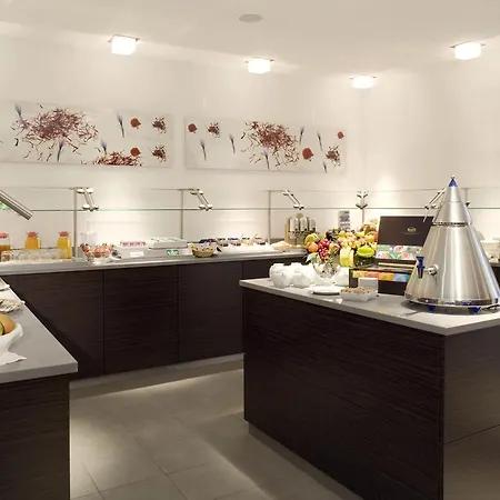 Mercure Duesseldorf Hotel 4*