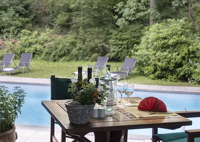 杜塞尔多夫诺伊斯美居酒店